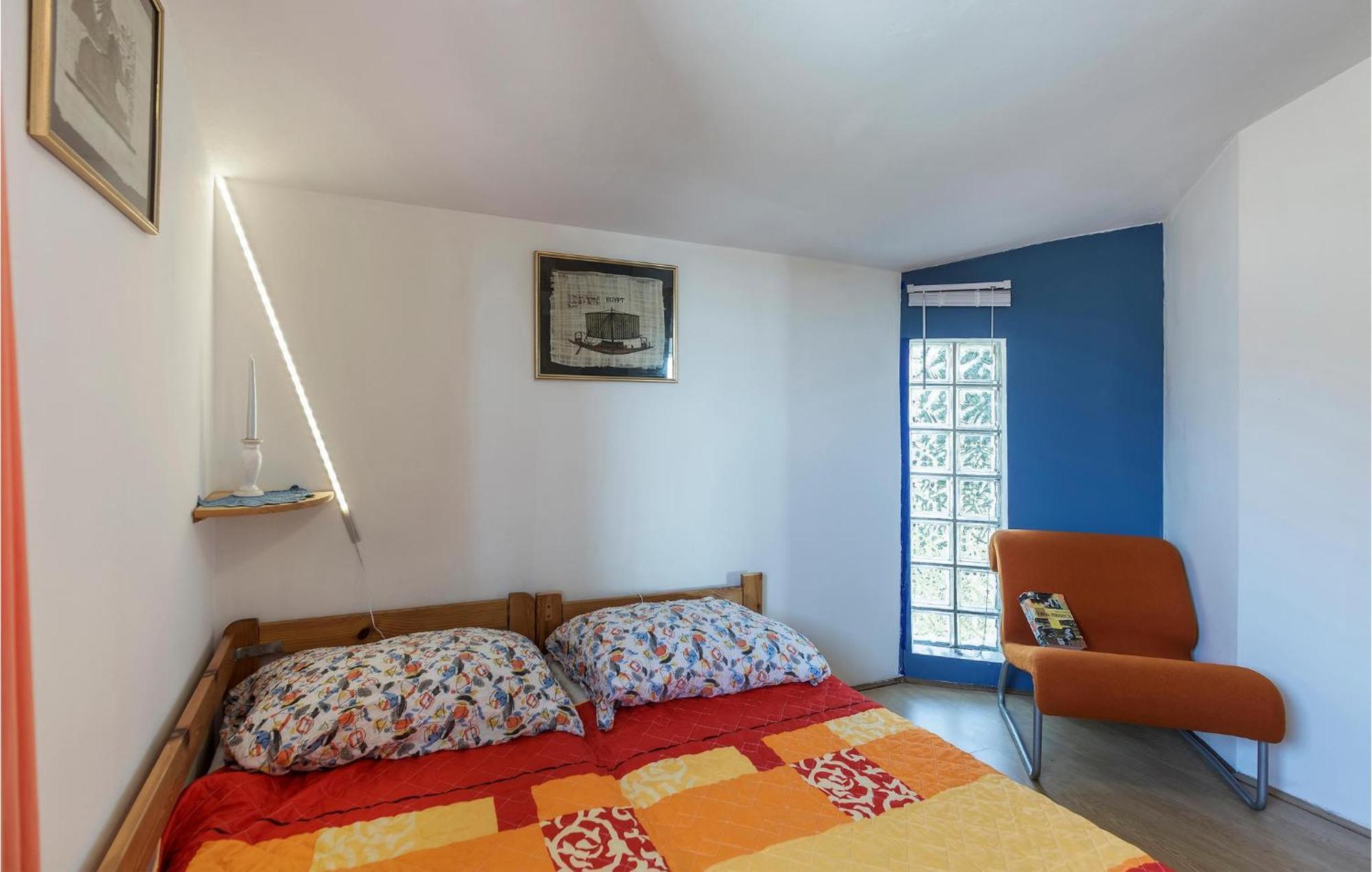 Beautiful Apartment In Barbariga With Kitchen 外观 照片