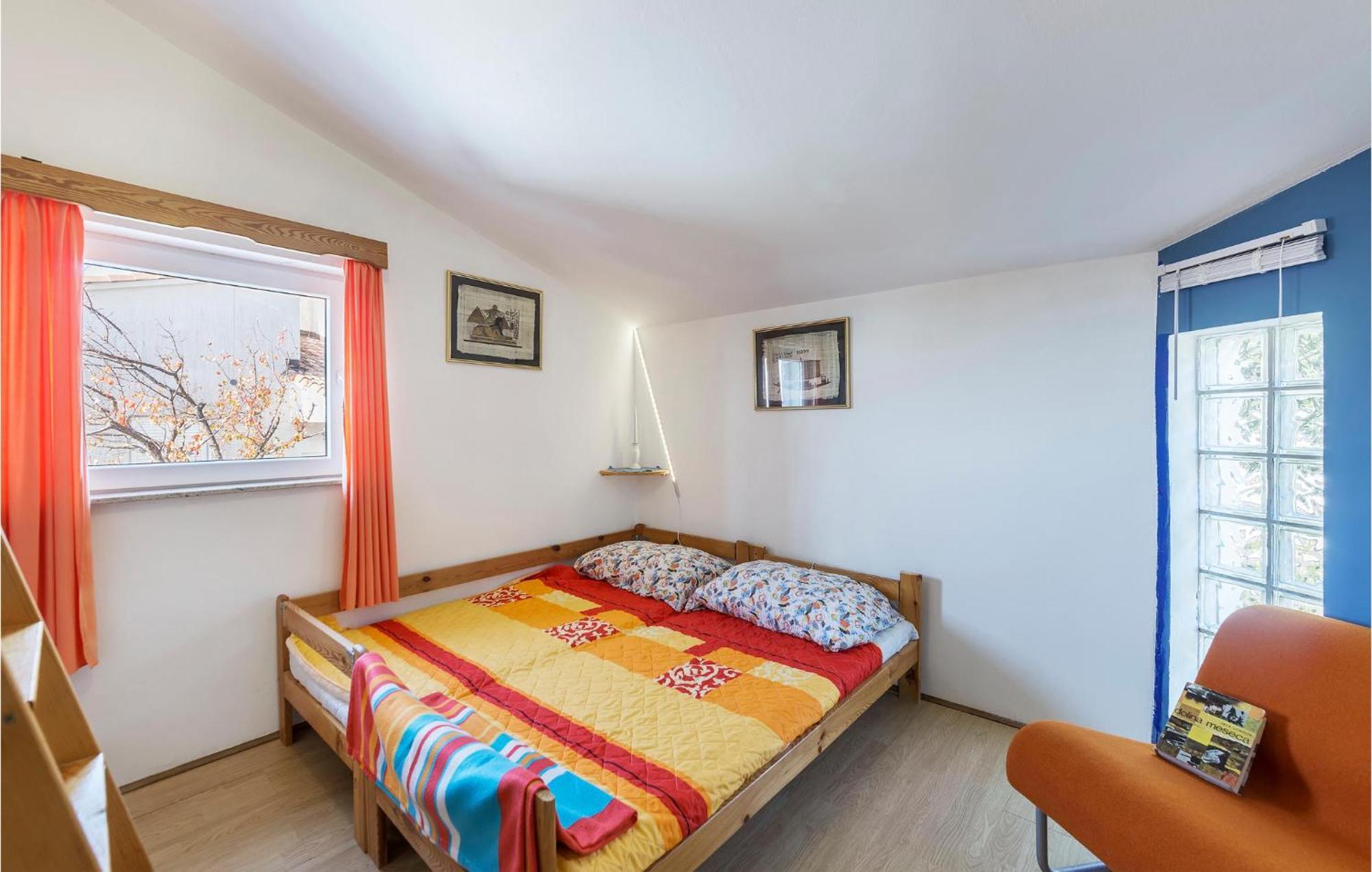 Beautiful Apartment In Barbariga With Kitchen 外观 照片